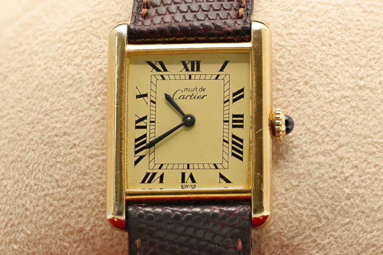 Pre-owned Cartier watch face detail