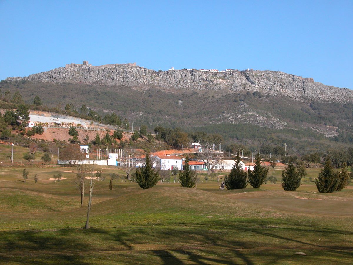 Serra do Marvao from golf course CJP033